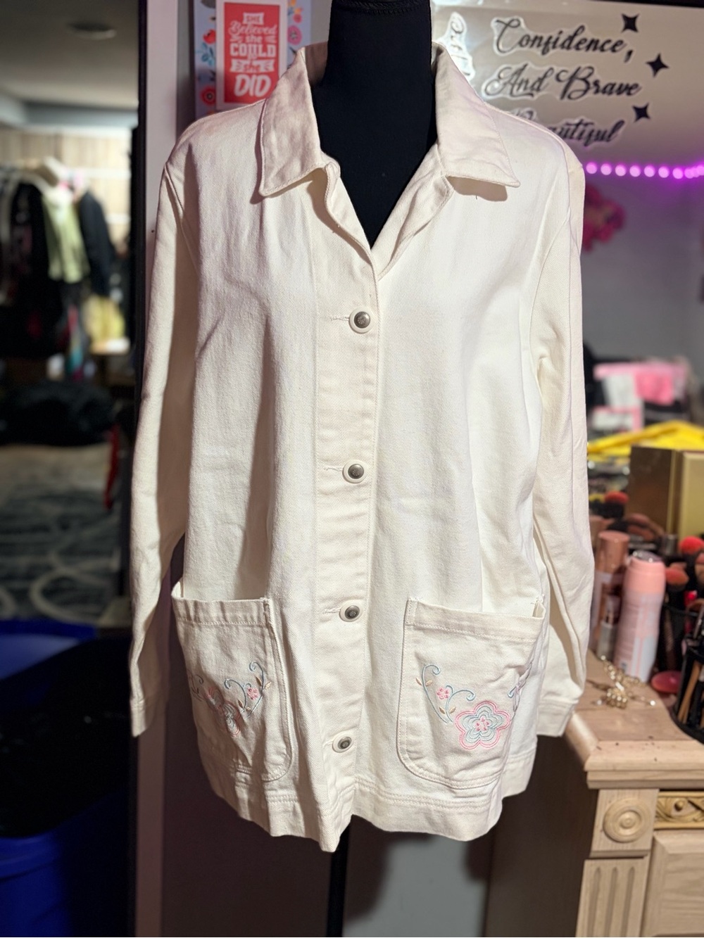 NWOT Vintage Tudor Court Cream Embroidered Jacket- L